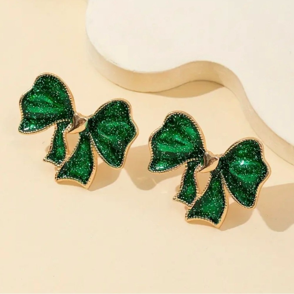 Elegant Green Bow Earrings